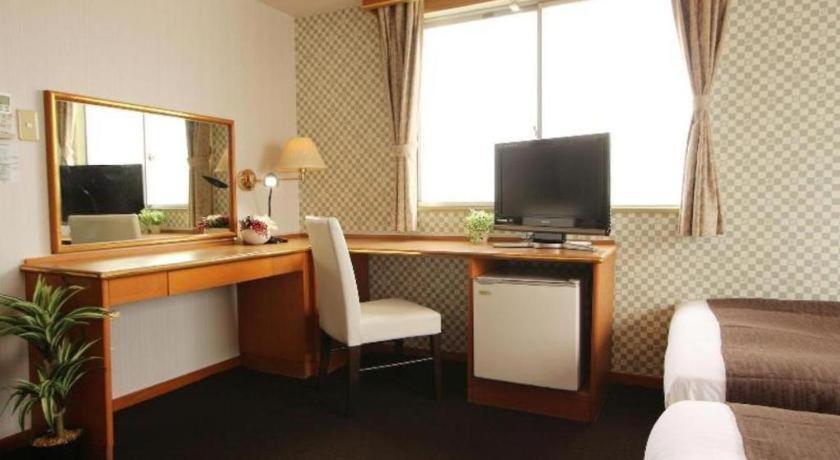 Hotel Livemax Budget Naha Tomarikou Exteriör bild